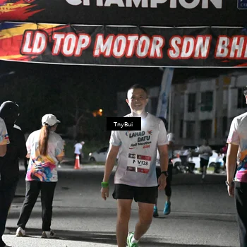 Runner Photo 7666313
