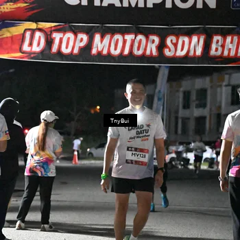 Runner Photo 7666315