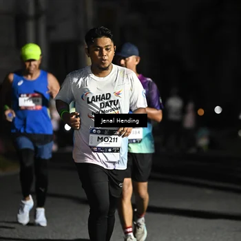 Runner Photo 7666316