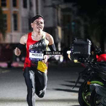 Runner Photo 7666321