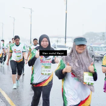 Runner Photo 7666322