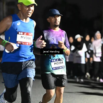 Runner Photo 7666327