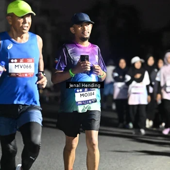 Runner Photo 7666341