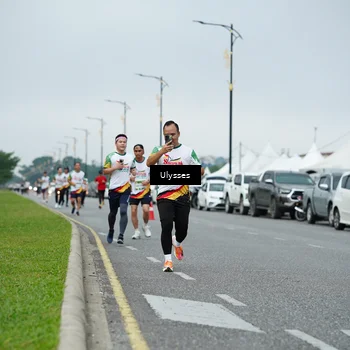 Runner Photo 7666350