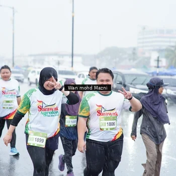 Runner Photo 7666358
