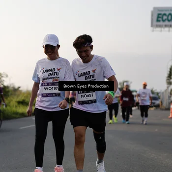 Runner Photo 7666359