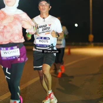 Runner Photo 7666361