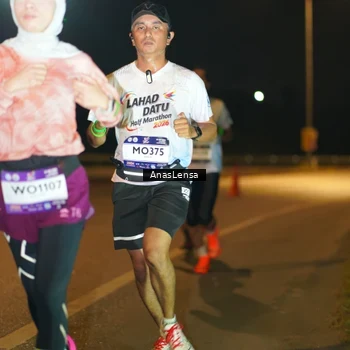 Runner Photo 7666368