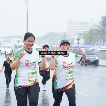 Runner Photo 7666371