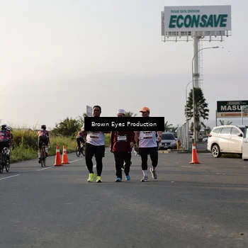 Runner Photo 7666389