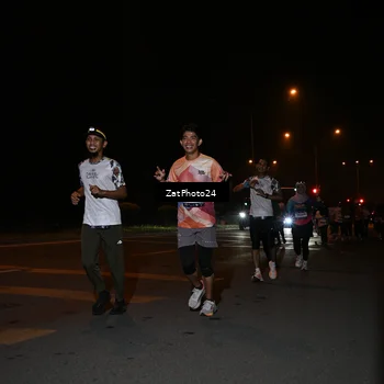 Runner Photo 7666396