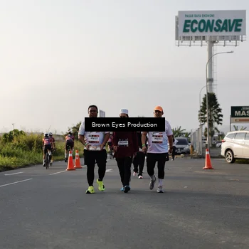 Runner Photo 7666397