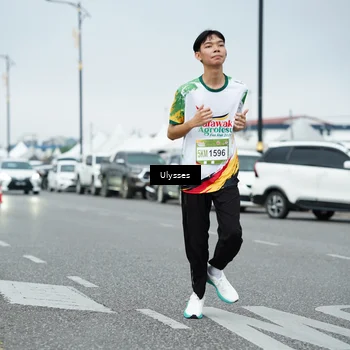 Runner Photo 7666404
