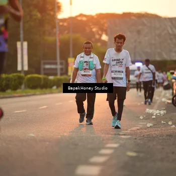 Runner Photo 7666433
