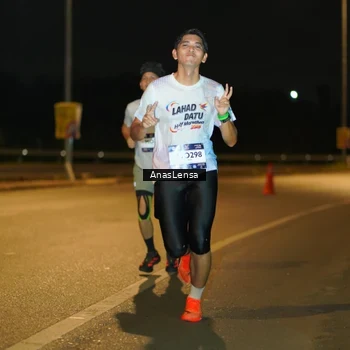Runner Photo 7666440