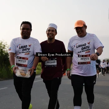 Runner Photo 7666447