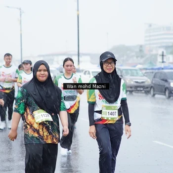 Runner Photo 7666450