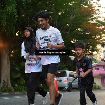 Runner Photo 7666489