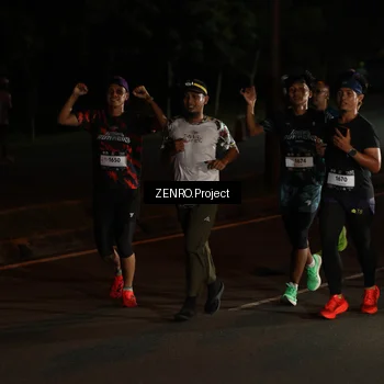 Runner Photo 7666491