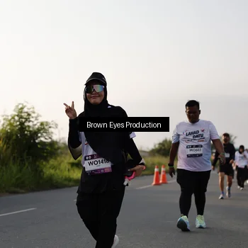 Runner Photo 7666492