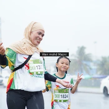 Runner Photo 7666493