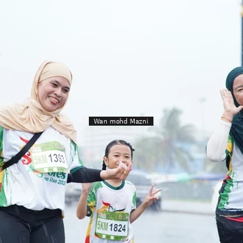 Runner Photo 7666495