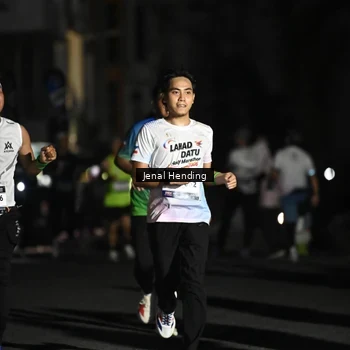 Runner Photo 7666506