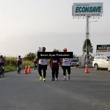 Runner Photo 7666511