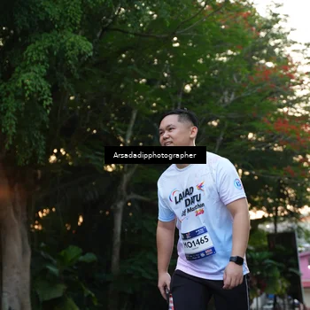 Runner Photo 7666514