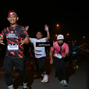Runner Photo 7666516