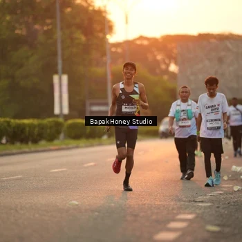 Runner Photo 7666524