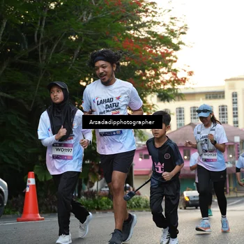 Runner Photo 7666530
