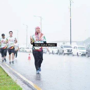 Runner Photo 7666553