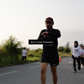 Runner Photo 7666559