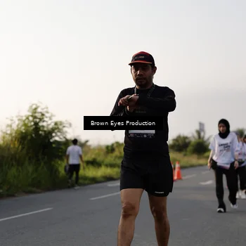 Runner Photo 7666563