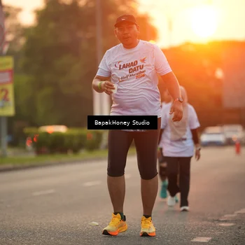 Runner Photo 7666564