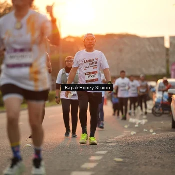 Runner Photo 7666565