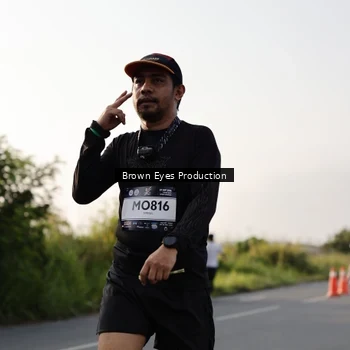 Runner Photo 7666570
