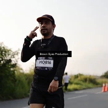 Runner Photo 7666572