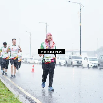Runner Photo 7666578