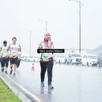Runner Photo 7666581