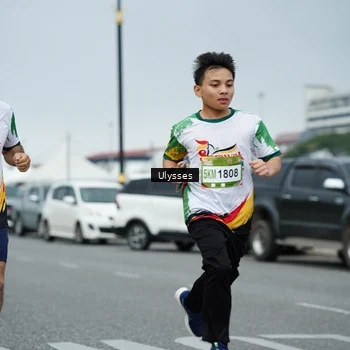 Runner Photo 7666584