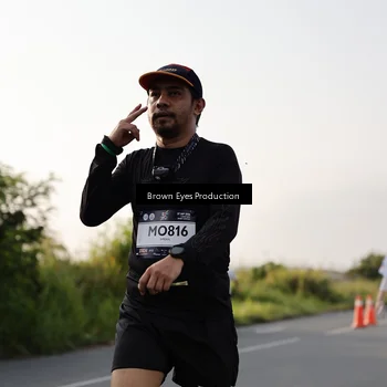 Runner Photo 7666589