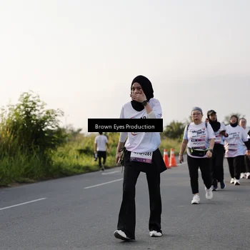 Runner Photo 7666591