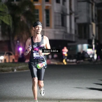 Runner Photo 7666594