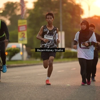 Runner Photo 7666609