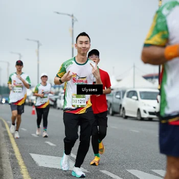 Runner Photo 7666610