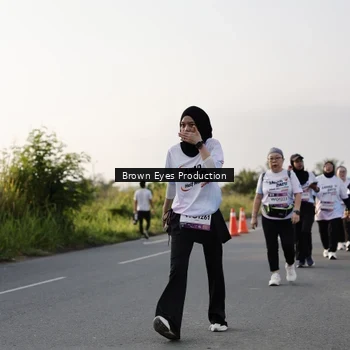 Runner Photo 7666633
