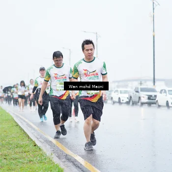 Runner Photo 7666635