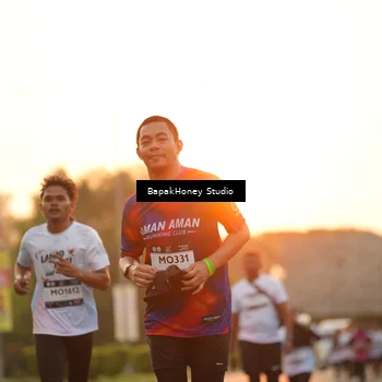 Runner Photo 7666645